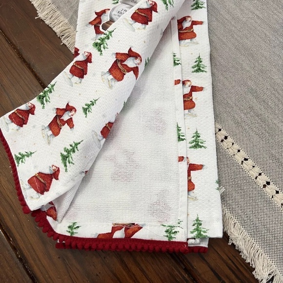 NWT 2PK Santa Kitchen Christmas Hand Towels 18”x28” - Picture 2 of 3